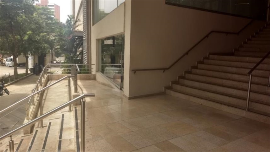 Local en Arriendo - Vista 5