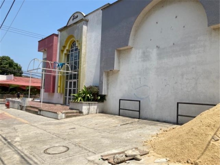 Local en Arriendo - Vista 2