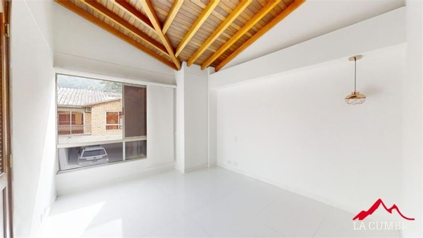 Casa en arriendo en El Poblado, Medellín · foto 12 de 14