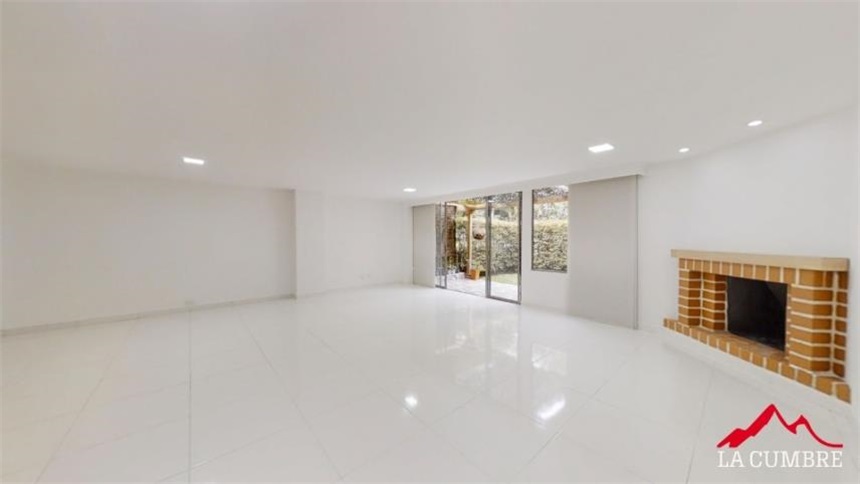 Casa en arriendo en El Poblado, Medellín · foto 8 de 14