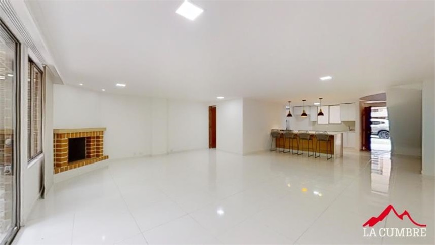 Casa en arriendo en El Poblado, Medellín · foto 4 de 14