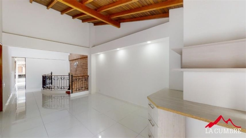 Casa en arriendo en El Poblado, Medellín · foto 10 de 14