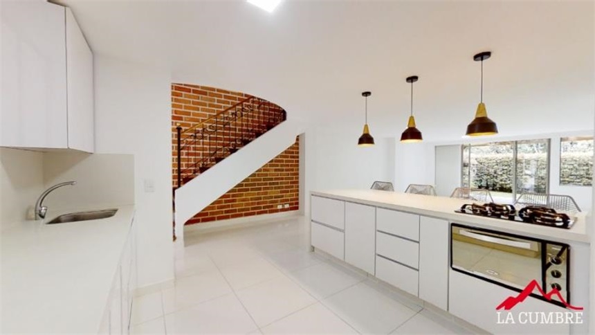 Casa en arriendo en El Poblado, Medellín · foto 7 de 14