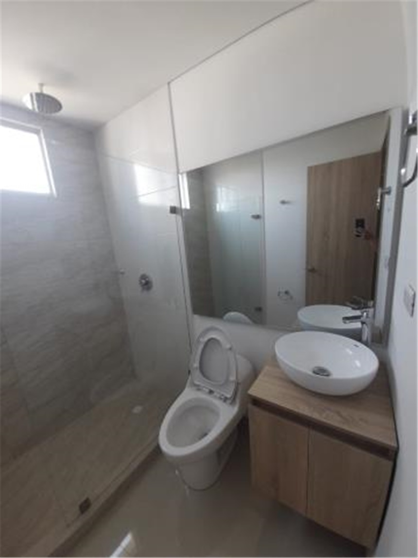 Apartamento de 4 alcobas en venta en Zona Industrial, Cartagena, 126 m² · foto 10 de 11