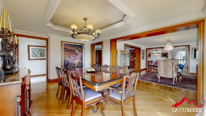 Apartamento de 4 alcobas en arriendo en Los Naranjos, Medellín, 434 m² · foto 5 de 11