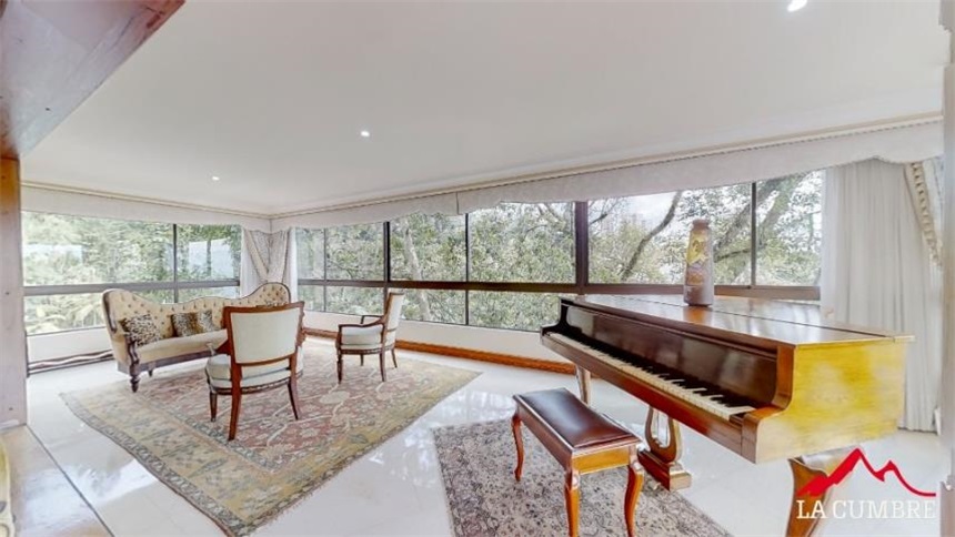 Apartamento de 4 alcobas en arriendo en Los Naranjos, Medellín, 434 m² · foto 7 de 11