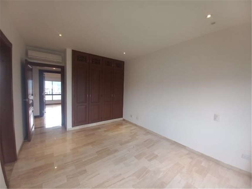 Apartamento en venta en Normandia, Cali · foto 3 de 18