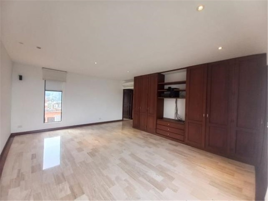 Apartamento en venta en Normandia, Cali · foto 8 de 18