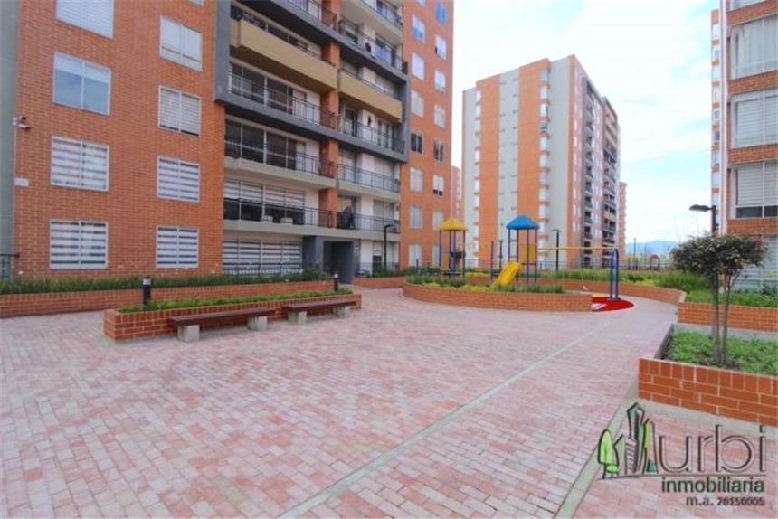 Piso – Bogotá, Localidad Engativá - Vista 3