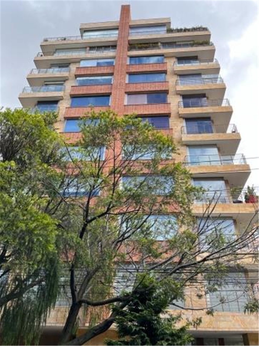 Apartamento en venta en Chico, Bogotá · foto 2 de 22