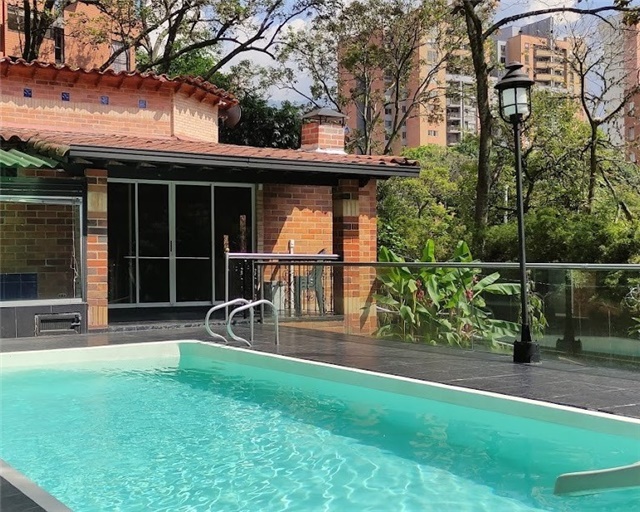 Casa de 2 alcobas en venta en La Frontera, Envigado, 360 m² · foto 9 de 14