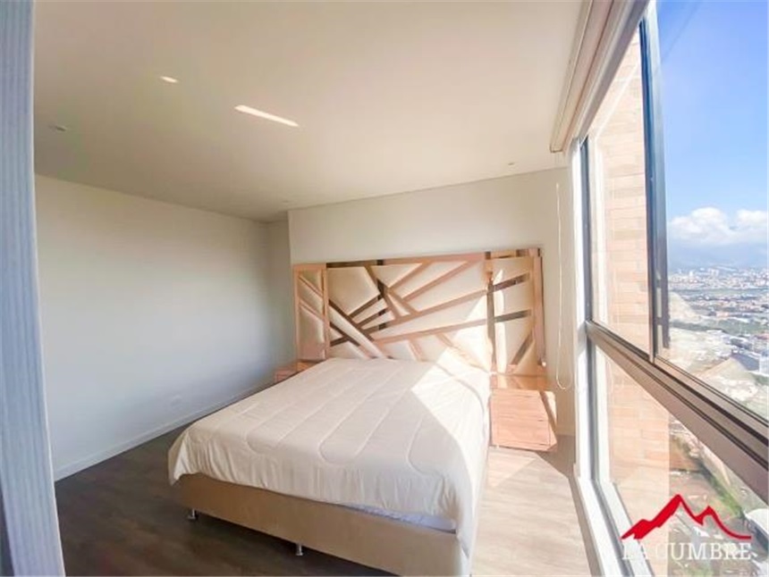 Apartamento en arriendo en El Poblado, Medellín · foto 16 de 17