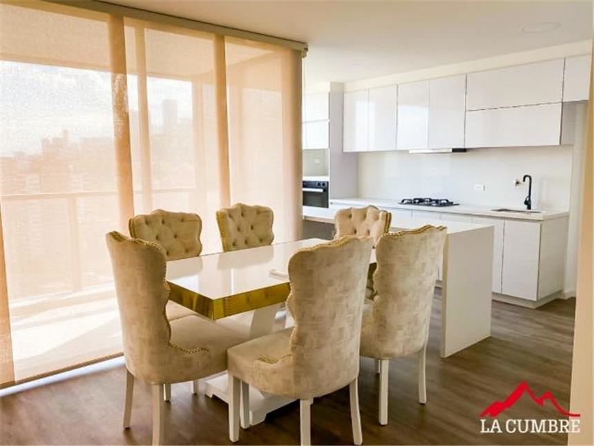 Apartamento en arriendo en El Poblado, Medellín · foto 4 de 17