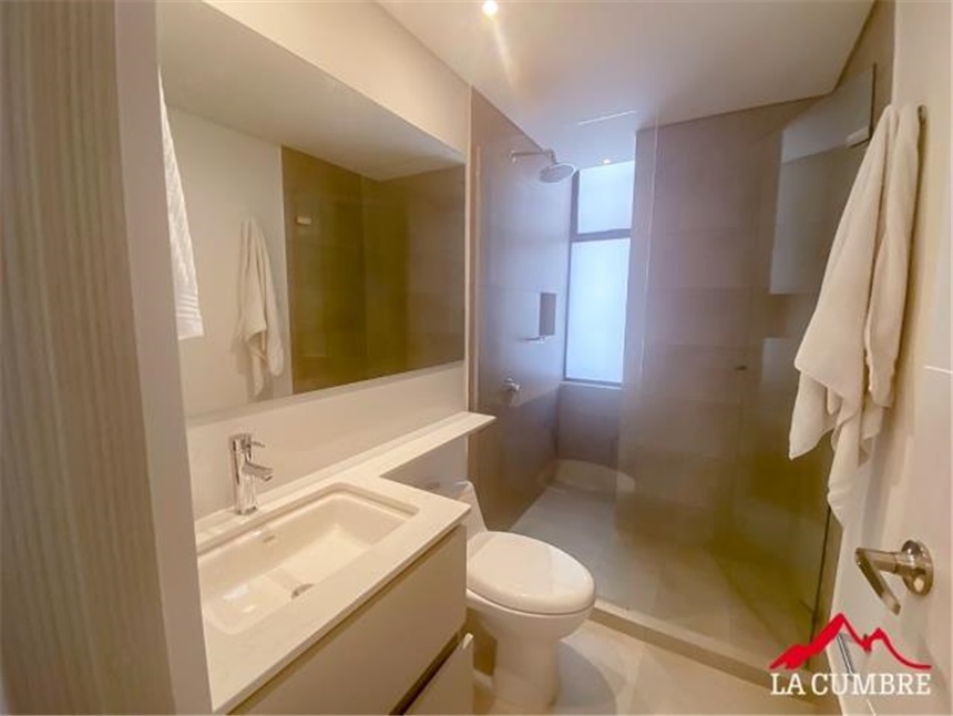 Apartamento en arriendo en El Poblado, Medellín · foto 11 de 17