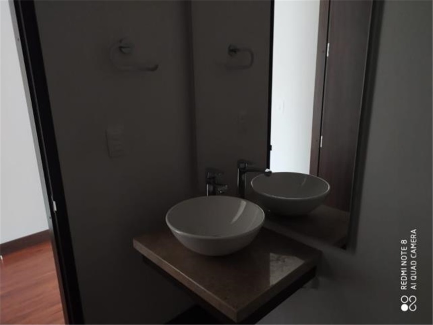 Piso – Bogotá, Localidad Usaquén - Más
