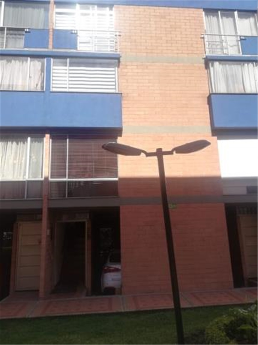 Casa en venta en Cedritos, Bogotá · foto 8 de 24