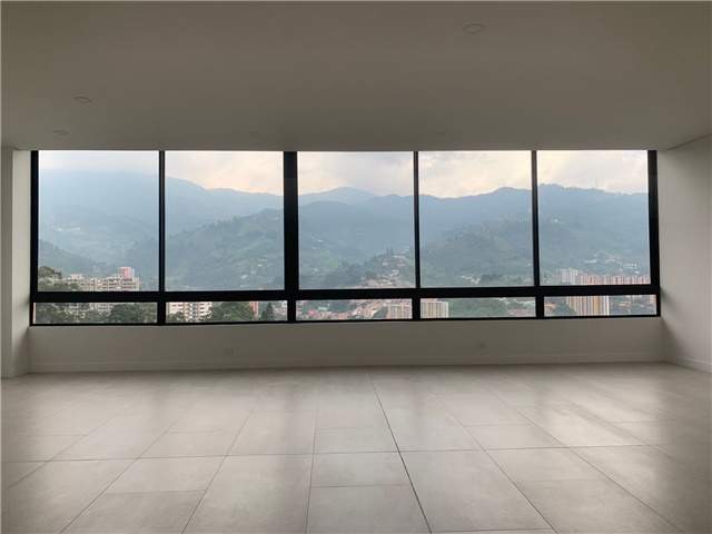 Apartamento en venta en Loma De Las Brujas, Envigado · foto 4 de 19