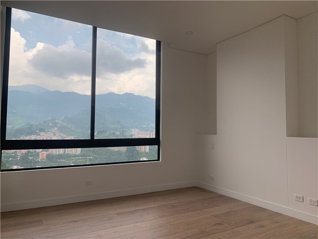 Apartamento en venta en Loma De Las Brujas, Envigado · foto 10 de 19