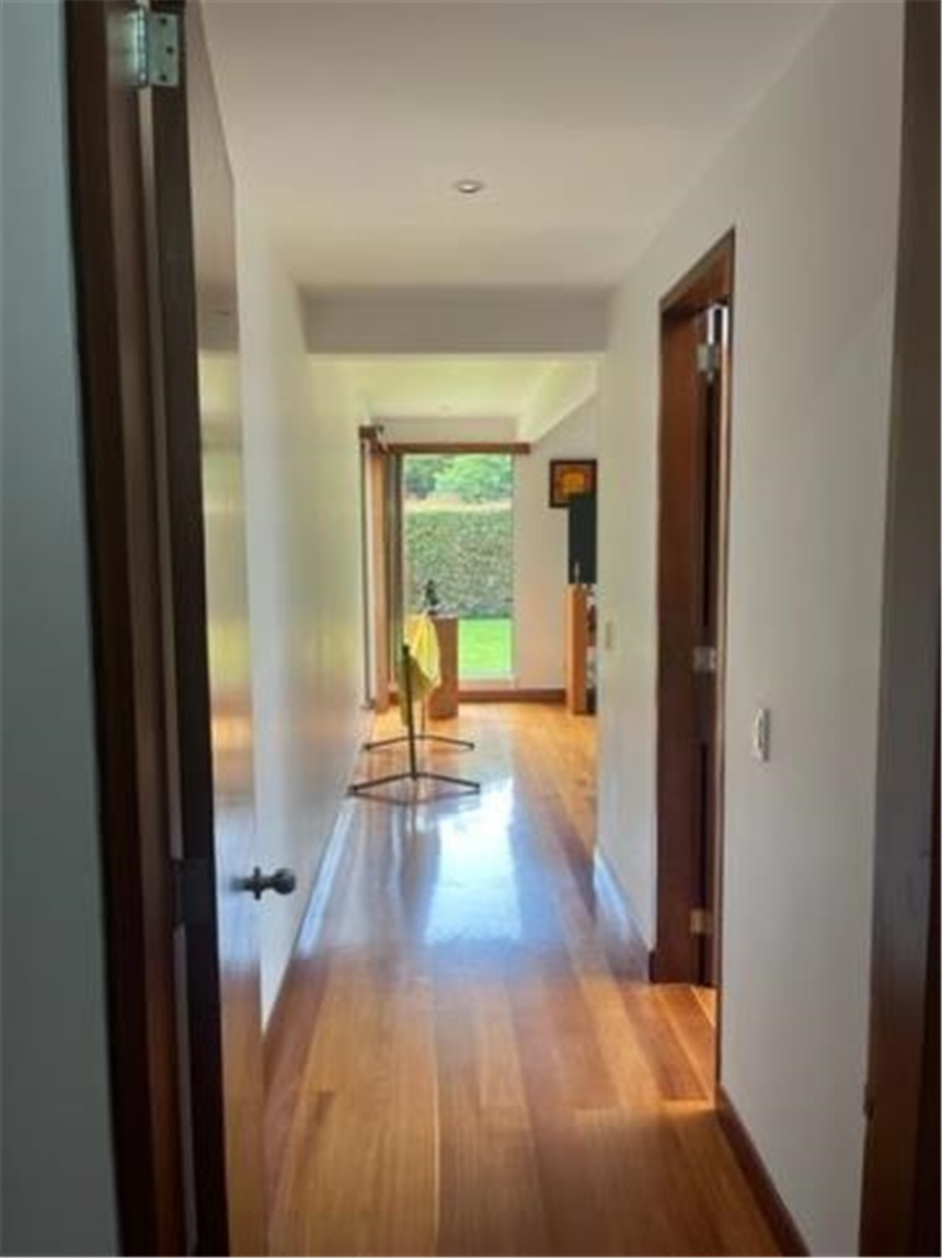 Casa de 5 alcobas en venta en Casa Blanca, Bogotá, 315 m² · foto 12 de 24