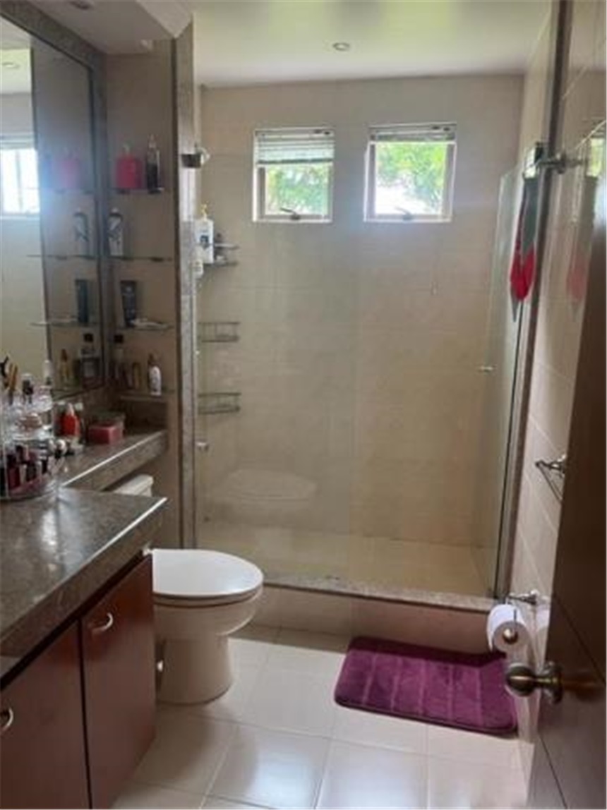 Casa de 5 alcobas en venta en Casa Blanca, Bogotá, 315 m² · foto 21 de 24