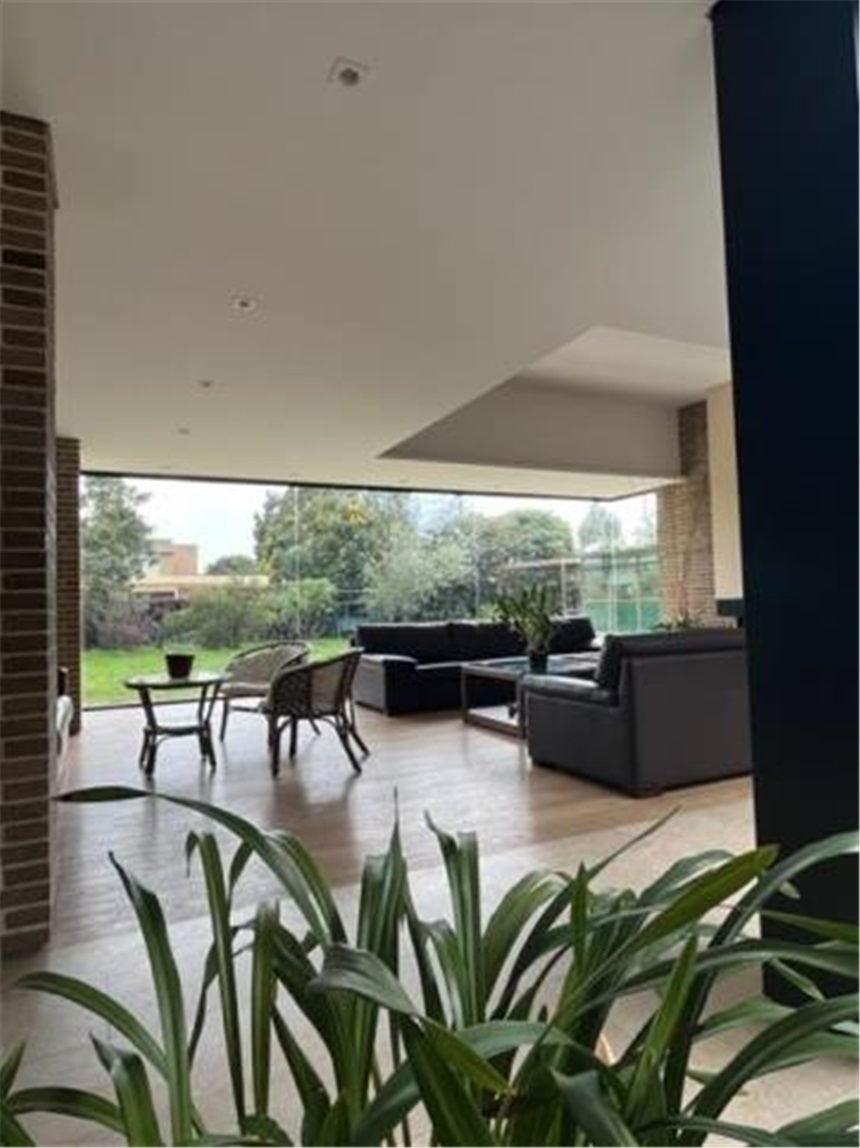 Casa de 5 alcobas en venta en Engativá, Bogotá, 600 m² · foto 16 de 24