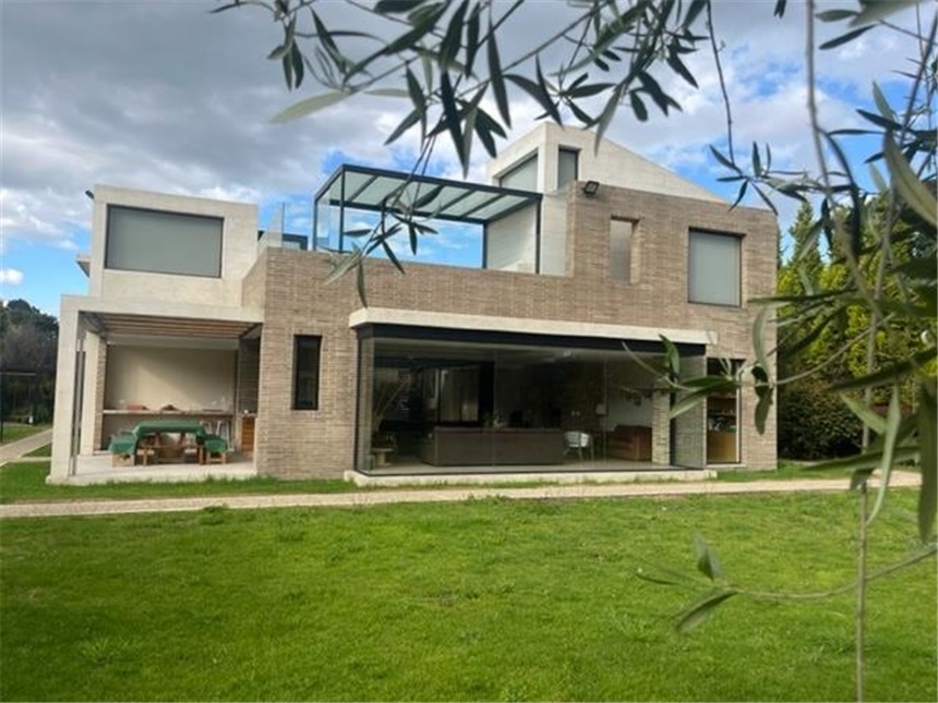 Casa de 5 alcobas en venta en Engativá, Bogotá, 600 m² · foto 18 de 24