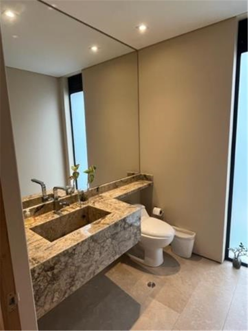 Casa de 5 alcobas en venta en Engativá, Bogotá, 600 m² · foto 14 de 24