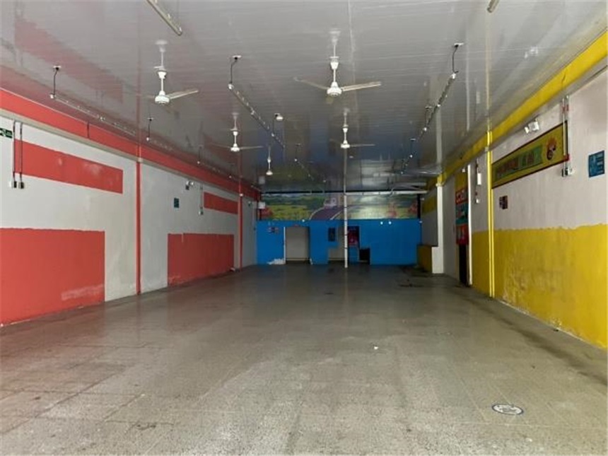 Bodega en Arriendo - Más