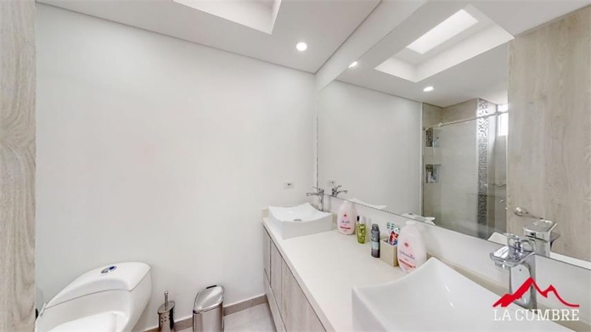 Apartamento de 3 alcobas en arriendo en Torres De Santa Barbara, Envigado, 156 m² · foto 14 de 14