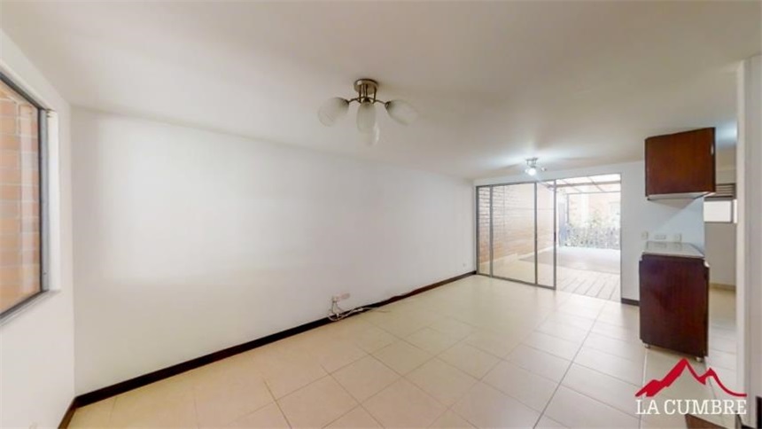 Casa de 3 alcobas en venta en El Esmeraldal, Envigado, 150 m² · foto 4 de 12