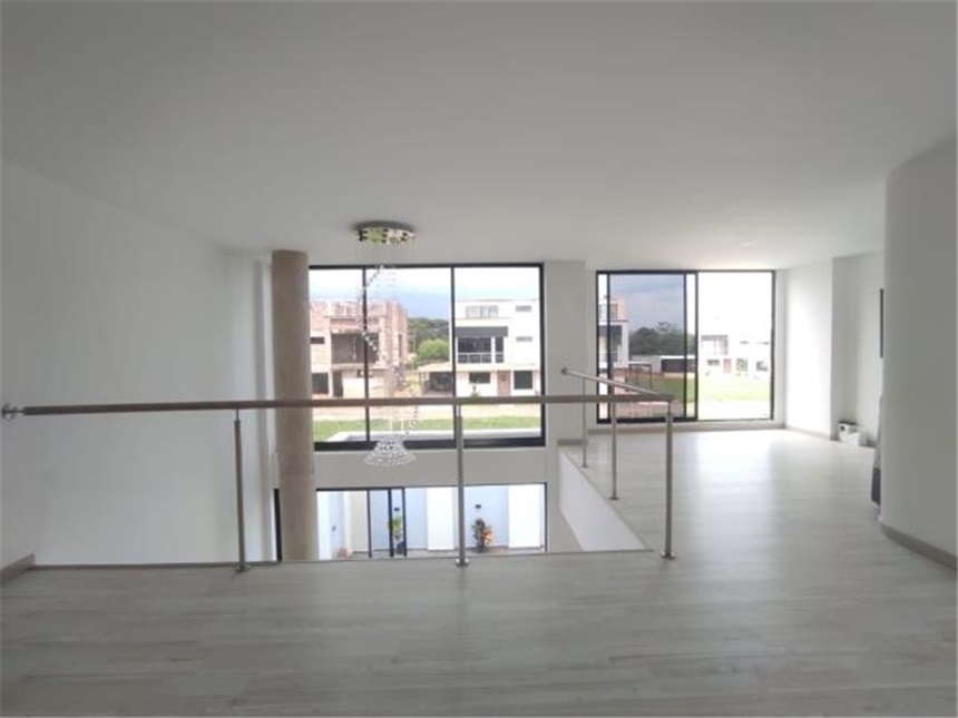 Casa de 4 alcobas en venta en Cristobal Colon, Cali, 350 m² · foto 4 de 18