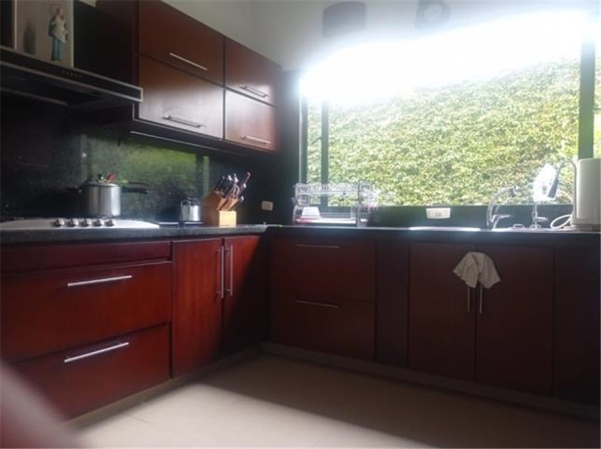 Casa de 3 alcobas en venta en Cr. Valles De Cajica, Cajicá, 889 m² · foto 10 de 24