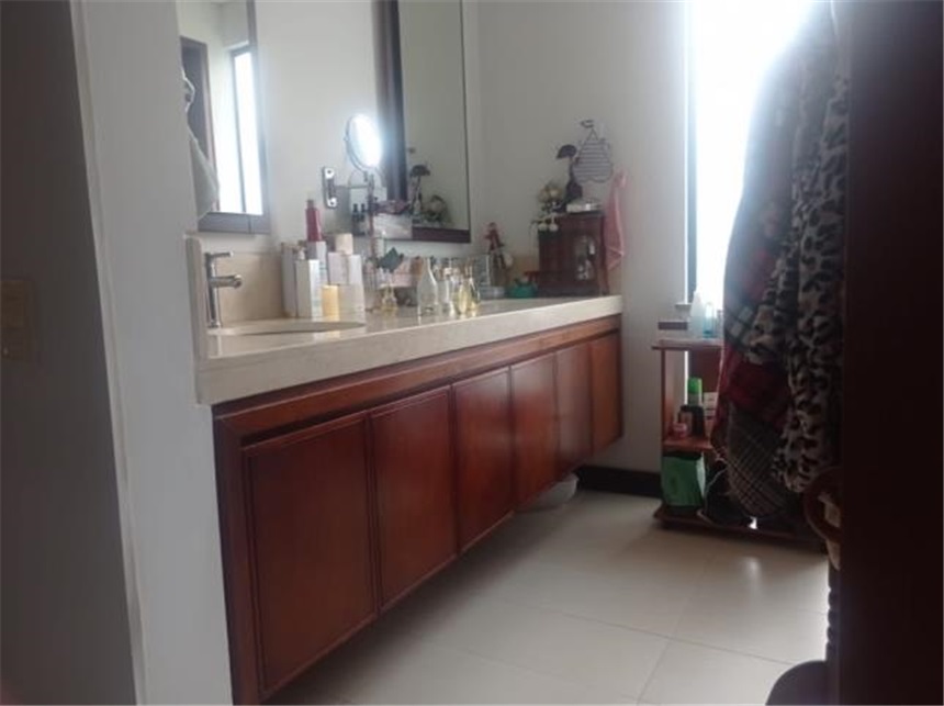 Casa de 3 alcobas en venta en Cr. Valles De Cajica, Cajicá, 889 m² · foto 20 de 24