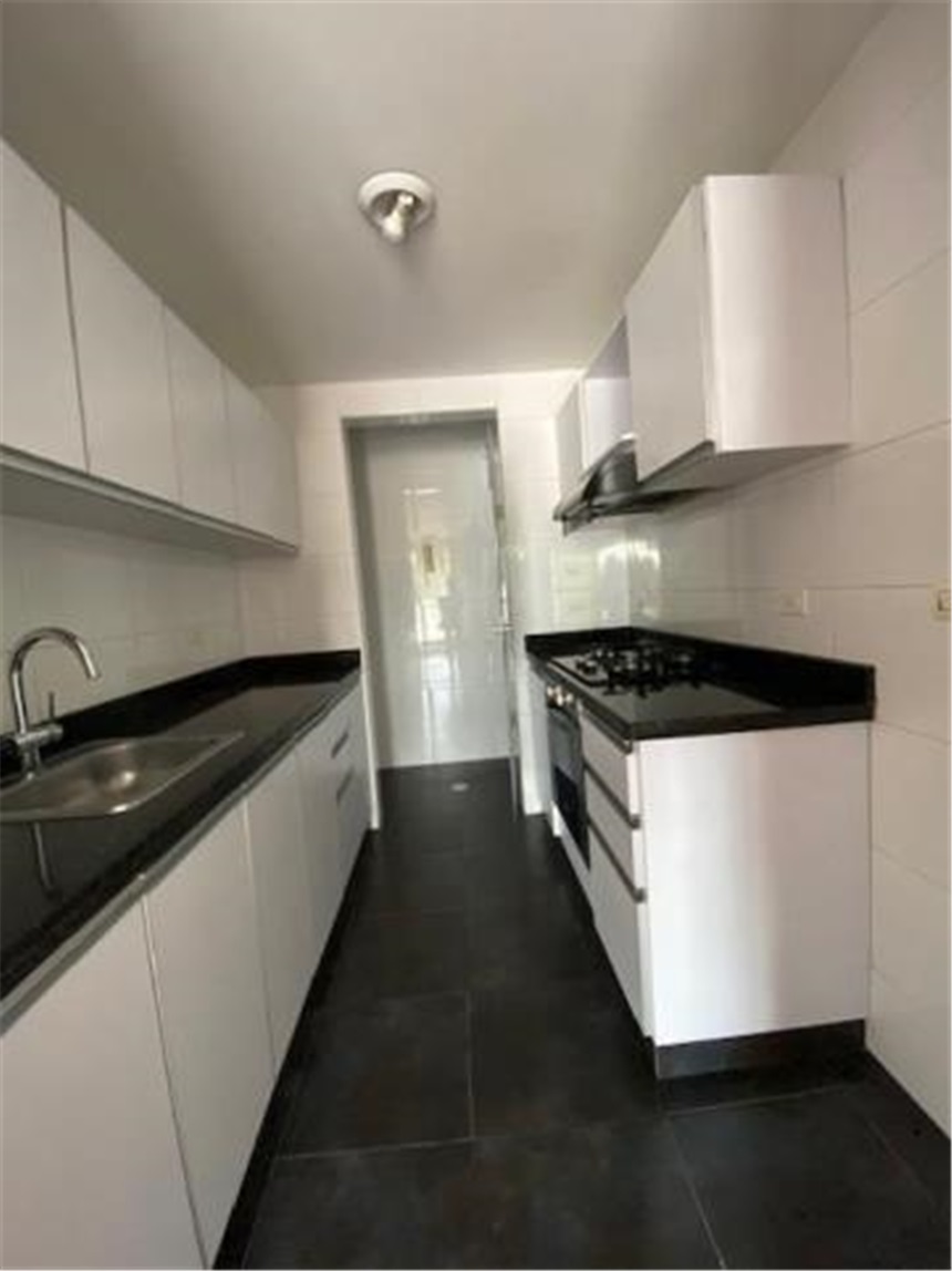 Piso – Bogotá, J.J. Vargas, Localidad Barrios Unidos