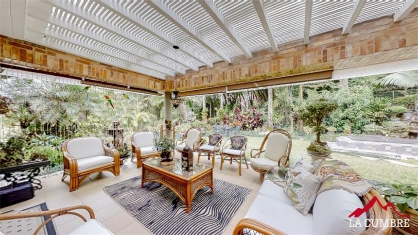 Casa de 4 alcobas en venta en Los Naranjos, Medellín, 400 m² · foto 5 de 18