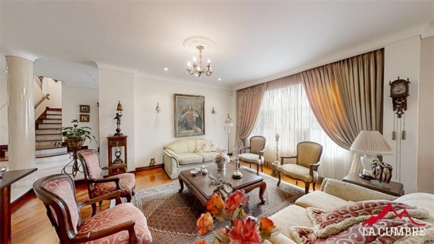 Casa de 4 alcobas en venta en Los Naranjos, Medellín, 400 m² · foto 11 de 18