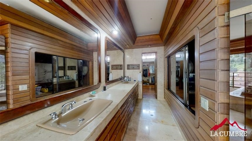 Apartamento de 4 alcobas en venta en Los Balsos, Medellín, 360 m² · foto 16 de 16
