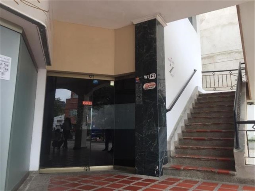 Local en Arriendo - Vista 2