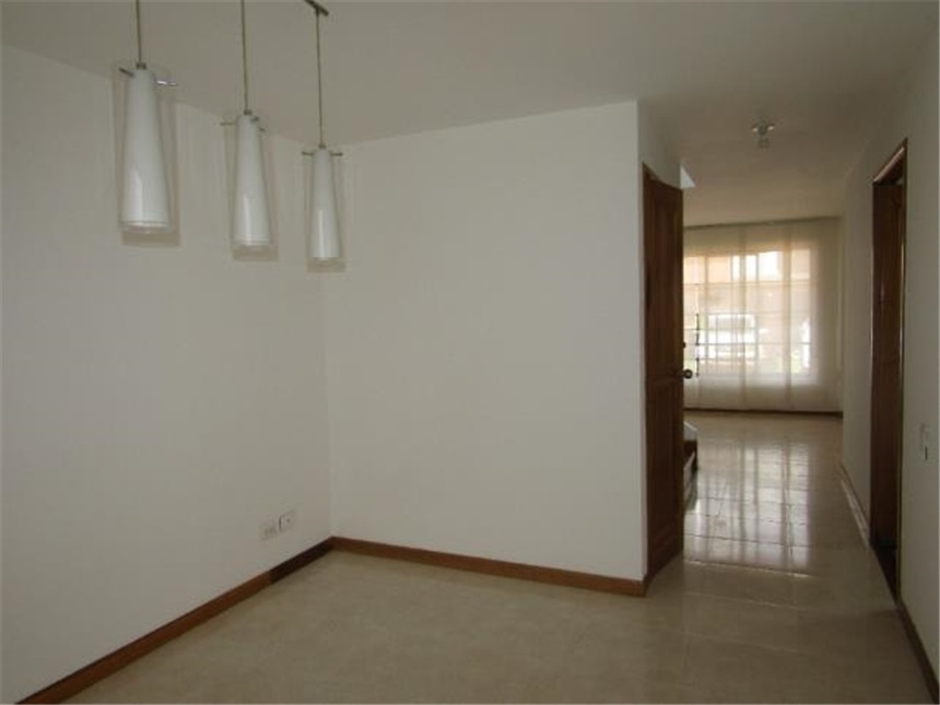 Casa en Arriendo - Mehr