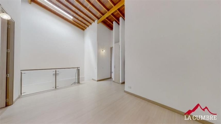 Casa de 3 alcobas en venta en Montessori, Envigado, 200 m² · foto 9 de 12