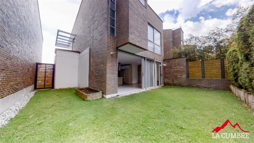 3BR House in Suroriente (181 m²)