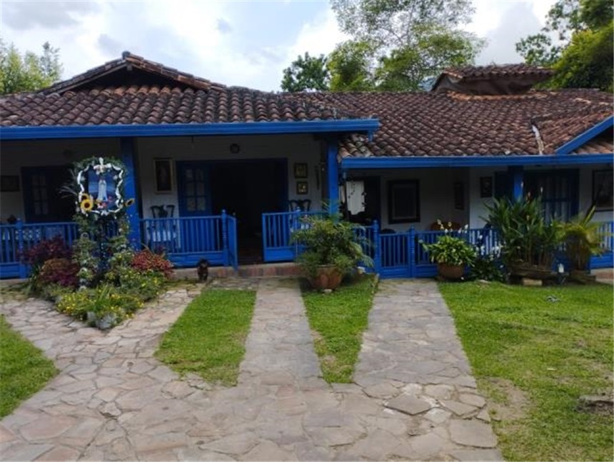 Casa de 4 alcobas en venta en Los Colorados, Piedecuesta, 970 m² · foto 4 de 22