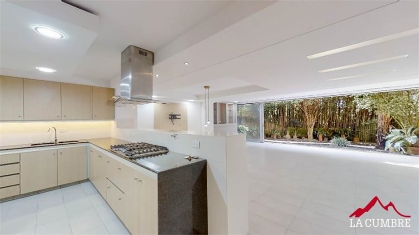 Casa en arriendo en Loma Del Chocho, Medellín · foto 7 de 12