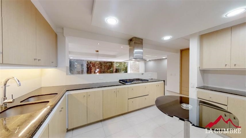 Casa en arriendo en Loma Del Chocho, Medellín · foto 6 de 12