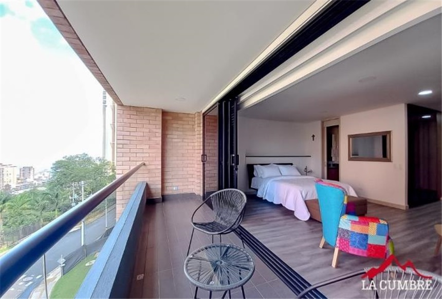 Apartaestudio en arriendo en El Poblado, Medellín · foto 2 de 10
