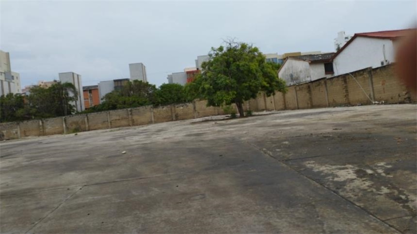 Lote en venta en Andalucia, Barranquilla, 8407 m² · foto 8 de 9