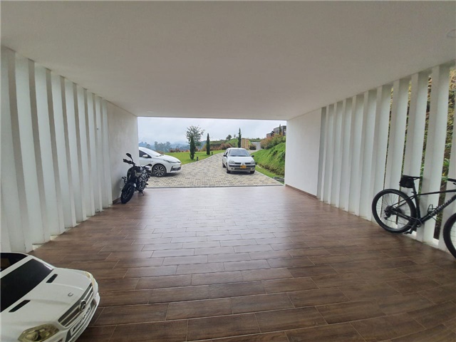 Casa de 3 alcobas en venta en Pantanillo, El Retiro, 248 m² · foto 13 de 13