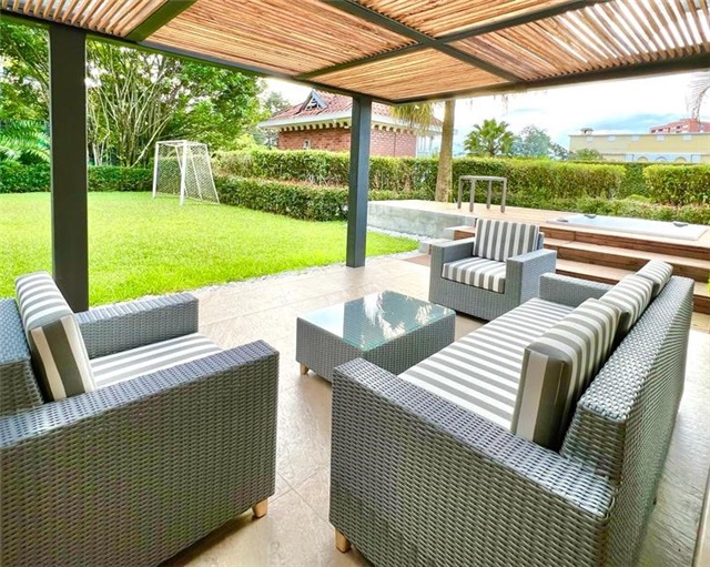 Casa de 5 alcobas en venta en El Tesoro, Medellín, 400 m² · foto 17 de 17