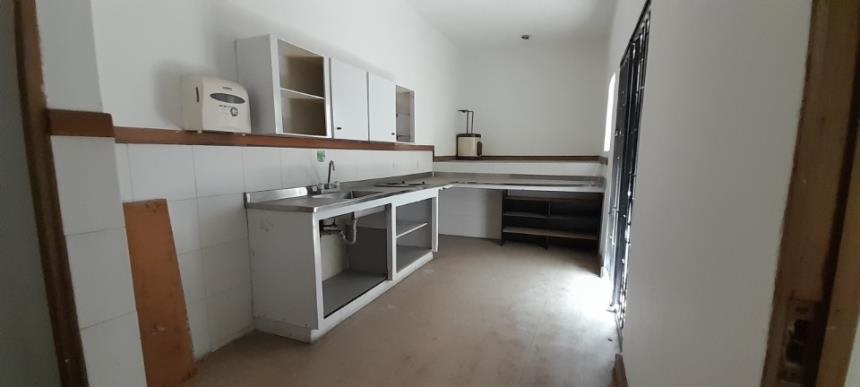 Local en arriendo en La Candelaria, Medellín, 1129 m² · foto 7 de 17