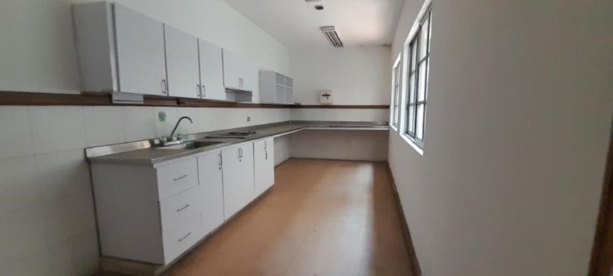 Local en arriendo en La Candelaria, Medellín, 1129 m² · foto 8 de 17